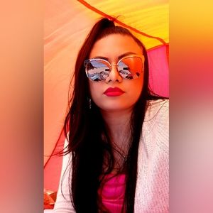 Meet your Posher, Diana